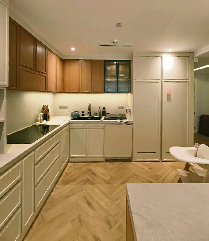 Classical kitchen corner and worktops