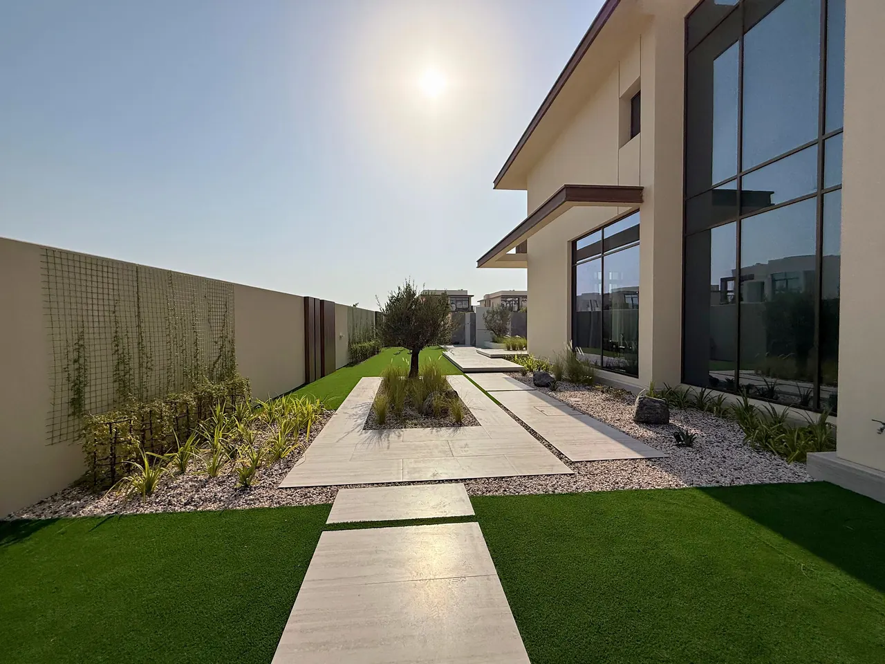Villa garden path and planting
