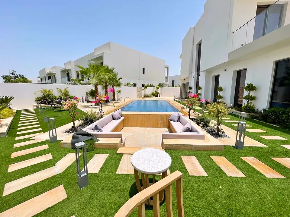 Sunken outdoor lounge in villa garden